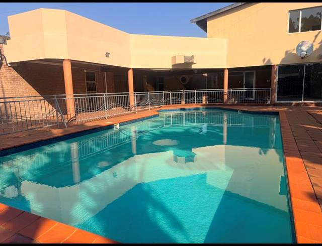 4 BEDROOM HOUSE FOR SALE IN RESERVOIR HILLS